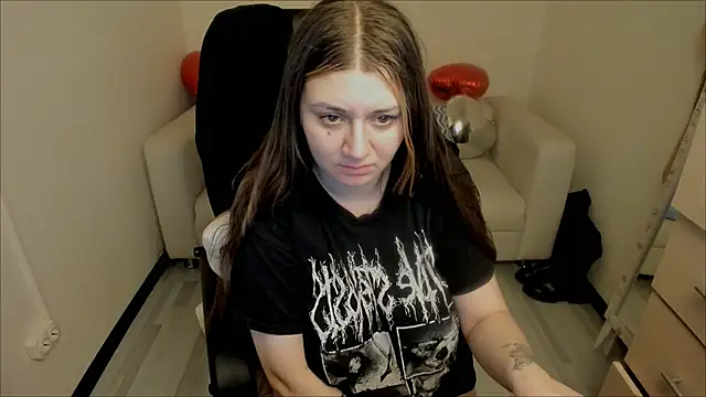 Snapshot of AlisaBacker chatting on February 21, 2025, 8:40 am AlisaBacker online show from February 21, 2025, 8:40 am