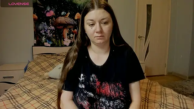 AlisaBacker online show from November 1, 2025, 2:11 pm