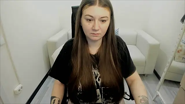 Snapshot of AlisaBacker chatting on March 13, 2025, 3:39 pm AlisaBacker online show from March 13, 2025, 3:39 pm