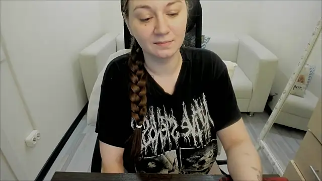 Snapshot of AlisaBacker chatting on March 8, 2025, 3:06 am AlisaBacker online show from March 8, 2025, 3:06 am