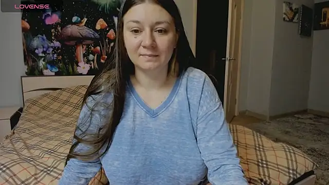 Snapshot of AlisaBacker chatting on September 26, 2025, 1:29 pm AlisaBacker online show from September 26, 2025, 1:29 pm