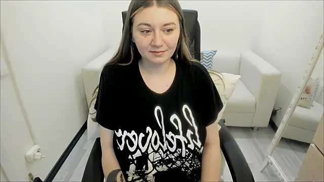 Snapshot of AlisaBacker chatting on March 1, 2025, 6:03 am AlisaBacker online show from March 1, 2025, 6:03 am