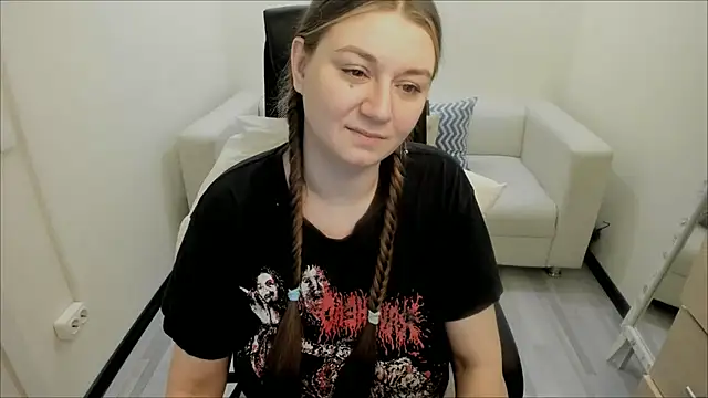 Snapshot of AlisaBacker chatting on February 11, 2025, 10:28 pm AlisaBacker online show from February 11, 2025, 10:28 pm