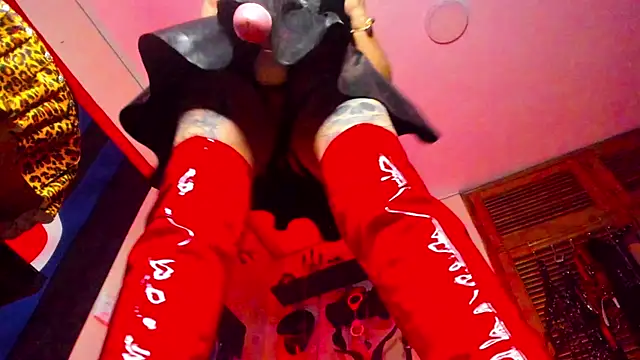 Snapshot of DominatrixBlue chatting on January 16, 2025, 12:01 am DominatrixBlue online show from January 16, 2025, 12:01 am