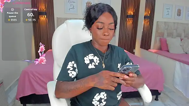 Ananya Kay01 online show from October 29, 2025, 12:53 am