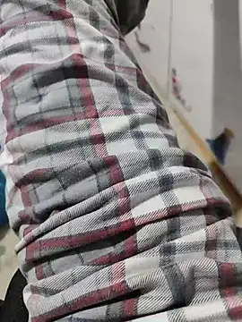 ertance40 online show from December 13, 2025, 8:04 pm