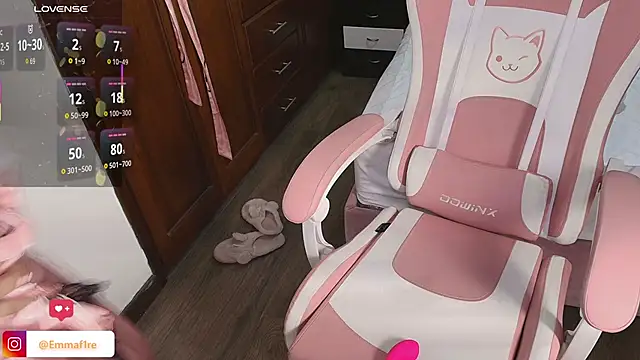 Snapshot of emmars_ chatting on October 31, 2025, 7:10 pm emmars online show from October 31, 2025, 7:10 pm