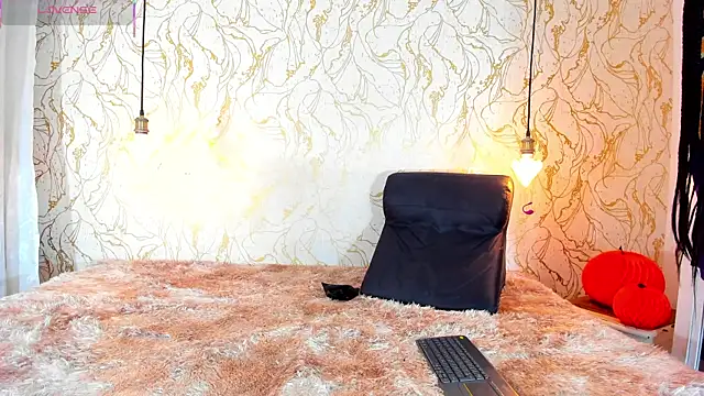 Snapshot of NATALIE_PARKERR chatting on November 7, 2025, 12:21 pm NATALIE PARKERR online show from November 7, 2025, 12:21 pm