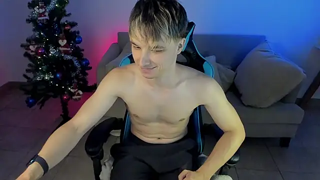 Snapshot of marcusmit chatting on December 12, 2024, 6:42 pm marcusmit online show from December 12, 2024, 6:42 pm