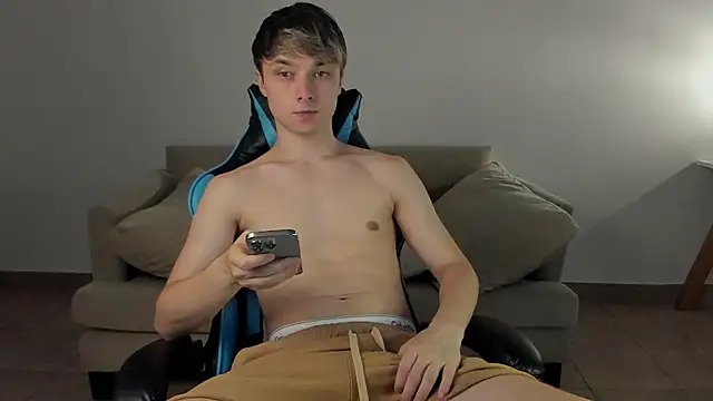 Snapshot of marcusmit chatting on January 24, 2025, 6:14 pm marcusmit online show from January 24, 2025, 6:14 pm