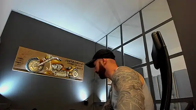 Snapshot of AronGrant chatting on March 17, 2025, 8:29 am AronGrant online show from March 17, 2025, 8:29 am