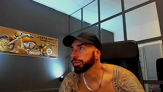 Snapshot of AronGrant chatting on November 27, 2025, 10:16 am AronGrant online show from November 27, 2025, 10:16 am