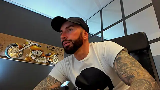 AronGrant online show from April 19, 2026, 9:43 am