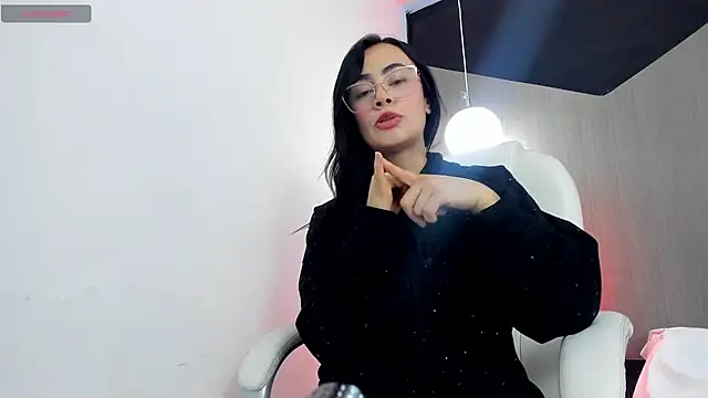 kate evans1 online show from April 13, 2026, 11:14 am