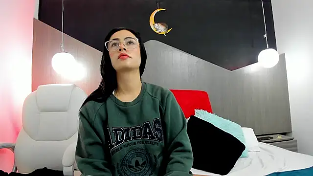 kate evans1 online show from April 11, 2026, 10:52 am