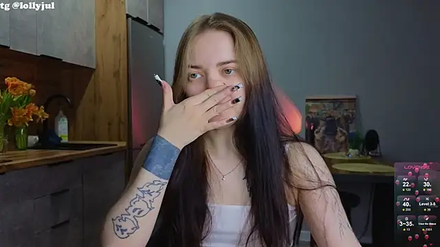 doll lol  online show from March 12, 2025, 8:20 pm