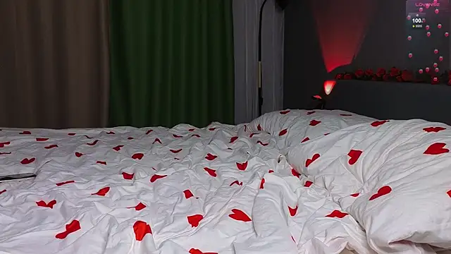 doll lol  online show from February 16, 2025, 8:44 pm