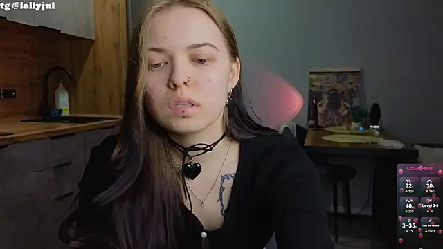 doll lol  online show from March 16, 2025, 2:32 am