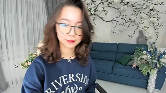 AgnieszkaBanana online show from February 10, 2026, 4:11 am