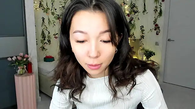 AgnieszkaBanana online show from April 12, 2026, 4:05 am