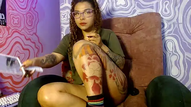 420viol3ta  online show from October 24, 2025, 11:26 pm