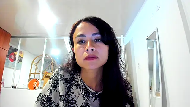 reme ark23 online show from October 22, 2025, 4:23 am