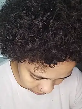 Snapshot of Su_Duarte_1 chatting on November 14, 2025, 9:51 pm Su Duarte 1 online show from November 14, 2025, 9:51 pm