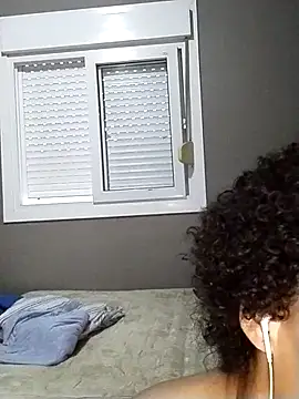 Snapshot of Su_Duarte_1 chatting on November 13, 2025, 9:51 pm Su Duarte 1 online show from November 13, 2025, 9:51 pm