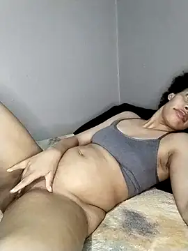 Snapshot of Su_Duarte_1 chatting on November 5, 2025, 2:14 am Su Duarte 1 online show from November 5, 2025, 2:14 am