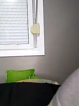 Snapshot of Su_Duarte_1 chatting on November 16, 2025, 9:30 pm Su Duarte 1 online show from November 16, 2025, 9:30 pm