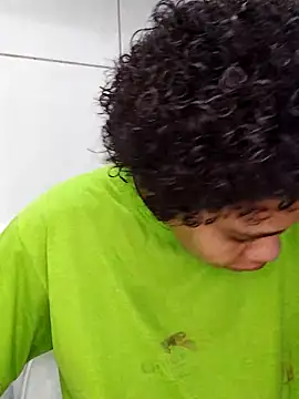 Snapshot of Su_Duarte_1 chatting on October 30, 2025, 7:11 pm Su Duarte 1 online show from October 30, 2025, 7:11 pm