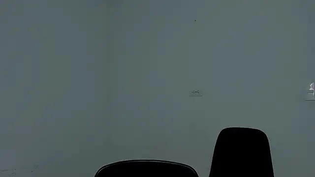 Miaa Garcia online show from October 28, 2025, 9:25 pm