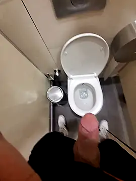 sevvvvsevvvv1 online show from February 11, 2026, 5:24 pm