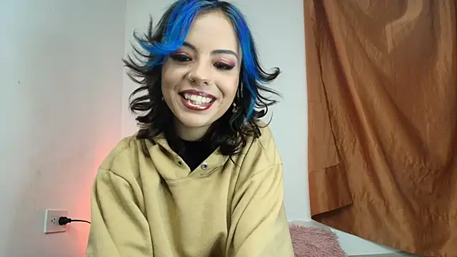 Alicia Ortiiz online show from March 15, 2025, 2:03 am