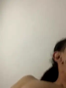 Snapshot of JovenDesobediente chatting on October 29, 2025, 4:11 am JovenDesobediente online show from October 29, 2025, 4:11 am