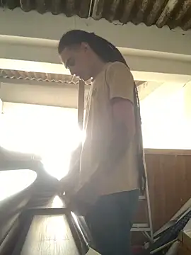 Snapshot of JovenDesobediente chatting on November 4, 2025, 7:50 pm JovenDesobediente online show from November 4, 2025, 7:50 pm