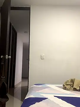 Snapshot of JovenDesobediente chatting on November 23, 2025, 4:44 am JovenDesobediente online show from November 23, 2025, 4:44 am