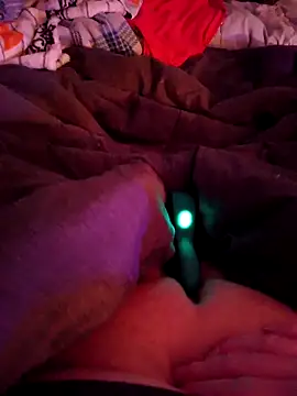 Snapshot of missthickness35_Pika chatting on December 2, 2024, 6:05 am missthickness35 Pika online show from December 2, 2024, 6:05 am