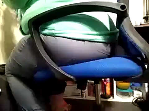 Snapshot of missthickness35_Pika chatting on February 15, 2025, 11:25 pm missthickness35 Pika online show from February 15, 2025, 11:25 pm