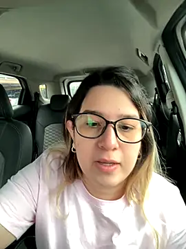 amooraaamoon online show from November 12, 2025, 1:26 pm