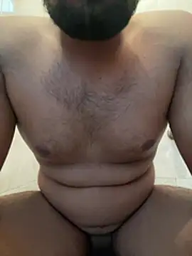 bebaboyes01 online show from June 9, 2026, 2:01 am
