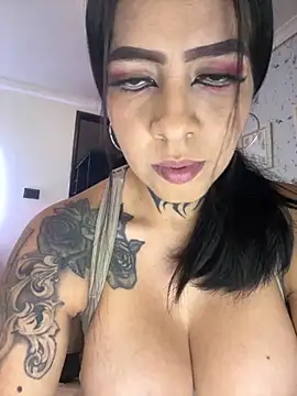 Snapshot of AbbyFtLuna chatting on September 23, 2025, 1:12 am AbbyFtLuna online show from September 23, 2025, 1:12 am