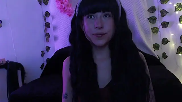 Hellen dumont online show from September 30, 2025, 2:39 am