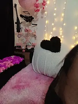 Hellen dumont online show from November 5, 2025, 2:25 am