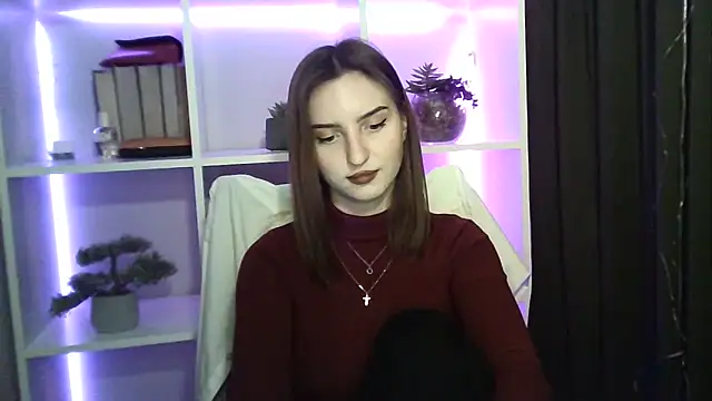 X Alisa online show from March 4, 2025, 8:16 pm