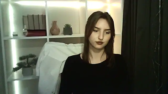 X Alisa online show from March 12, 2025, 7:14 pm