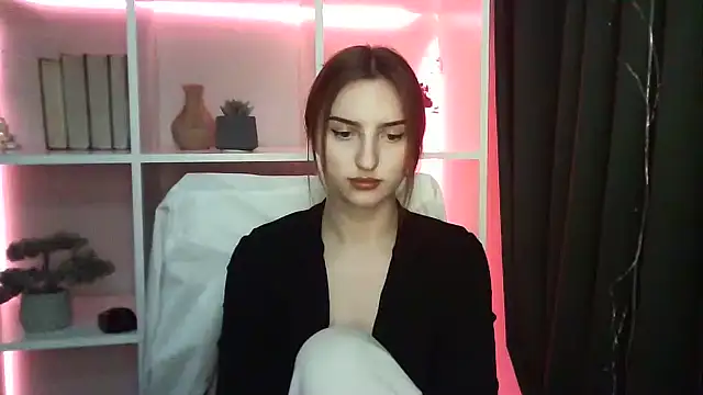 X Alisa online show from February 19, 2025, 7:16 pm