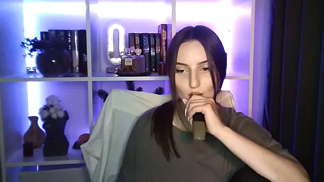 X Alisa online show from April 25, 2026, 6:49 pm