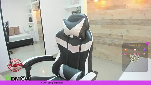 Snapshot of candy_summer28 chatting on July 10, 2026, 7:14 pm candy summer28 online show from July 10, 2026, 7:14 pm