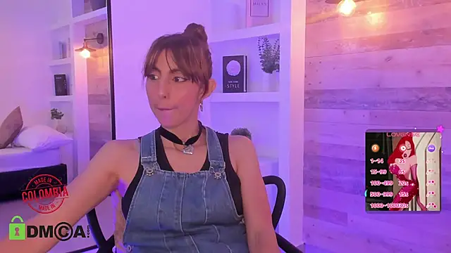 Snapshot of candy_summer28 chatting on July 13, 2026, 7:35 pm candy summer28 online show from July 13, 2026, 7:35 pm
